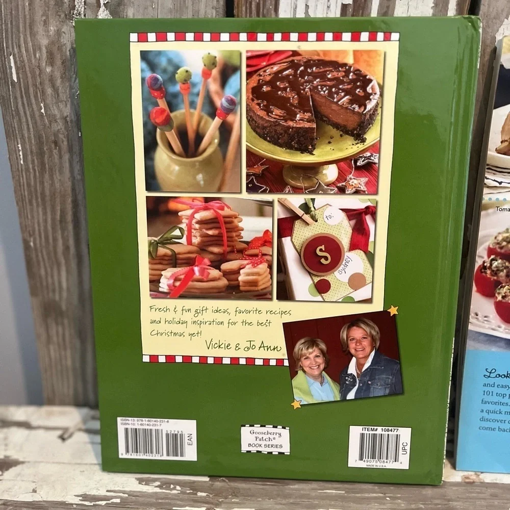Gooseberry Patch (Christmas) Cookbooks-3